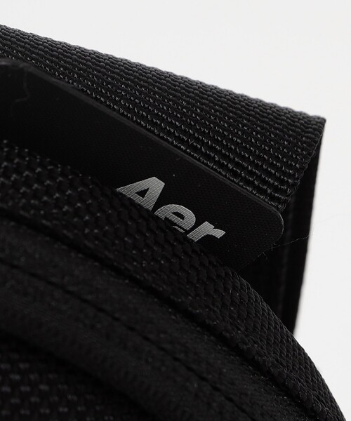 Aer(エアー)の「<Aer>DAY SLING 3 MAX 6L スリングバッグ(ショルダーバッグ・メンズ・ブラック・FREE)」の9枚目の写真