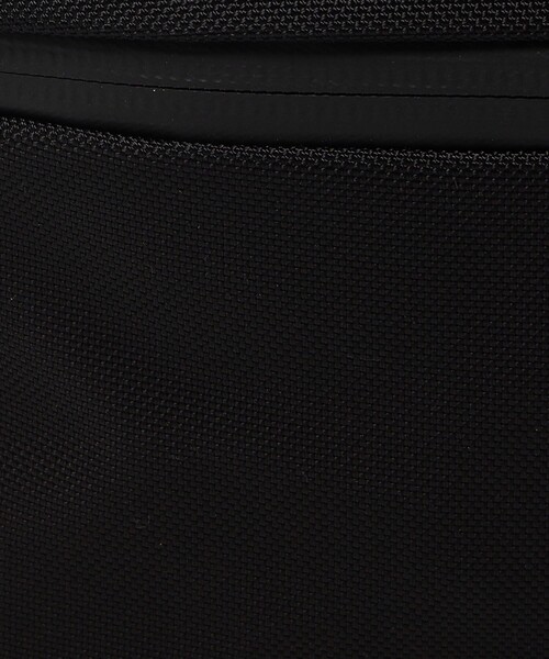 Aer(エアー)の「<Aer>DAY SLING 3 MAX 6L スリングバッグ(ショルダーバッグ・メンズ・ブラック・FREE)」の11枚目の写真