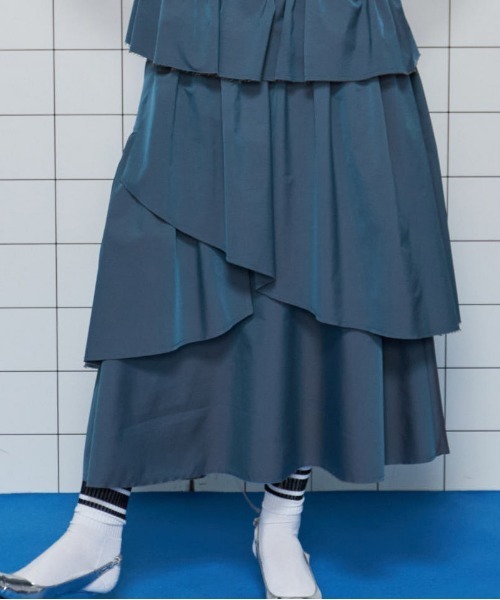 MAISON SPECIAL（メゾンスペシャル）の「Flare Tiered Skirt/フレアティアードスカート（スカート・レディース・ブルー/ブラック/ホワイト・38/36）」の11枚目の写真