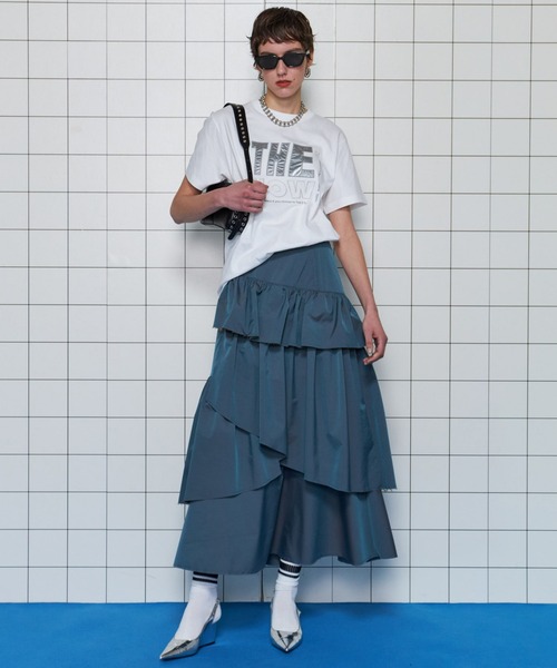 MAISON SPECIAL（メゾンスペシャル）の「Flare Tiered Skirt/フレアティアードスカート（スカート・レディース・ブルー/ブラック/ホワイト・38/36）」の5枚目の写真