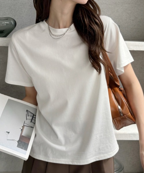 TREOVER(トレオーバー)の「カラバリ豊富♪ ベーシック クルーネックTシャツ(Tシャツ/カットソー・レディース・ホワイト×ブラック/ホワイト×グリーン/ホワイト×ブルー/ブラック/オフホワイト/ナチュラル/ブルー/チャコール/レッド・FREE)」の16枚目の写真
