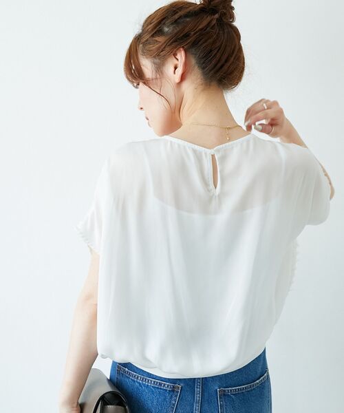 le.coeur blanc(ルクールブラン)の「シアーフリンジフレンチスリーブブラウス(シャツ/ブラウス・レディース・ブラック/オフホワイト・38)」の10枚目の写真