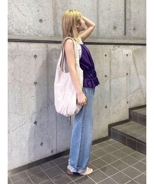 Ungrid（アングリッド）の「タックデザインラウンドバッグ（ハンドバッグ・レディース・ブラック/その他1/アイボリー・FREE）」の11枚目の写真