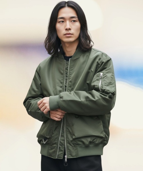 rehacer(レアセル)の「R. : Wide Pocket Loose MA-1(MA-1・メンズ・グリーン/ブラック・MEDIUM/LARGE/X-LARGE)」の1枚目の写真