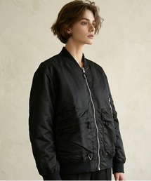 R. : Wide Pocket Loose MA-1
