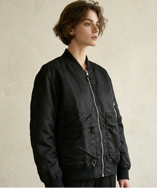 rehacer(レアセル)の「R. : Wide Pocket Loose MA-1(MA-1・メンズ・グリーン/ブラック・MEDIUM/LARGE/X-LARGE)」の2枚目の写真