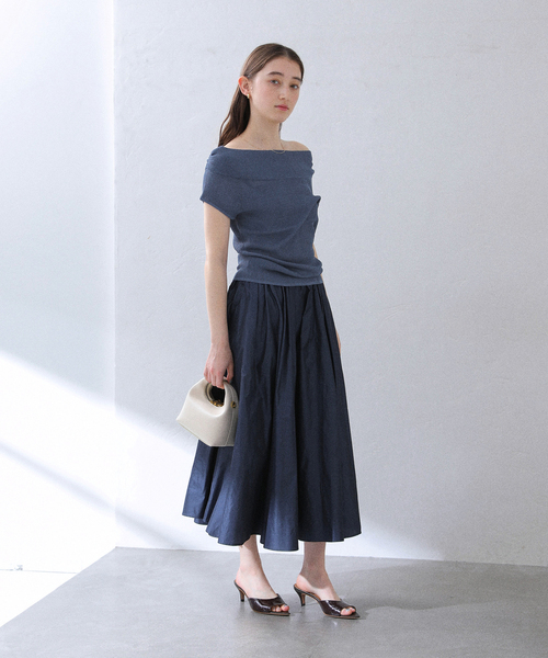 La TOTALITE(ラトータリテ)の「バックシャンオフネックニット(ニット/セーター・レディース・ベージュ/ネイビー/グリーン・FREE)」の21枚目の写真