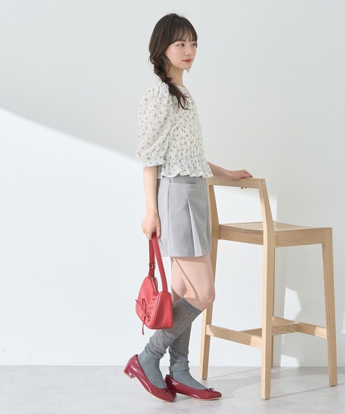 earth music&ecology（アースミュージックアンドエコロジー）の「花柄ポコポコシャーリングトップス（Tシャツ/カットソー・レディース・アイボリー/ブラック・FREE）」の14枚目の写真