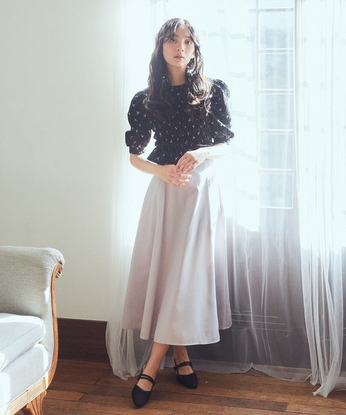 earth music&ecology（アースミュージックアンドエコロジー）の「花柄ポコポコシャーリングトップス（Tシャツ/カットソー・レディース・アイボリー/ブラック・FREE）」の7枚目の写真