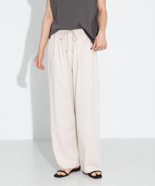 URBAN RESEARCH Sonny Label（アーバンリサーチサニーレーベル）の「『WEB限定』『UR TECH ひやサラクール』イージーワンタックパンツ（その他パンツ・レディース・ブラウン/ベージュ/ブラック・FREE）」の3枚目の写真