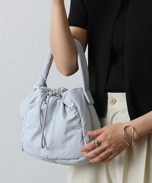 COLONY 2139(コロニートゥーワンスリーナイン)の「ナイロンドロストバッグ(ハンドバッグ・レディース・ブラウン/アイボリー/ブラック/サックスブルー・FREE)」の1枚目の写真