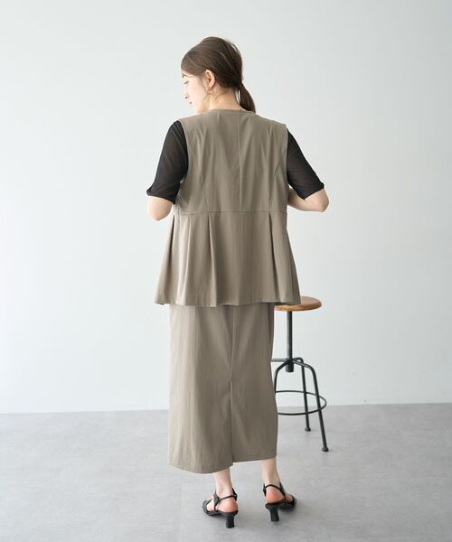 YECCA VECCA（イェッカヴェッカ）の「ドライタッチサロペットスカート（サロペット/オーバーオール・レディース・モカ/ブラック・FREE）」の19枚目の写真