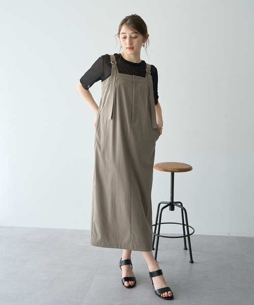 YECCA VECCA（イェッカヴェッカ）の「ドライタッチサロペットスカート（サロペット/オーバーオール・レディース・モカ/ブラック・FREE）」の3枚目の写真