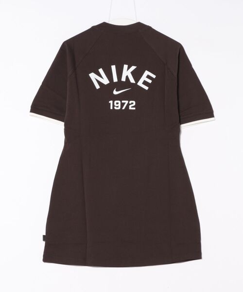 NIKE(ナイキ)の「【NIKE】CLLCTN TSHRT DRESS(ワンピース・レディース・ダークブラウン・MEDIUM/SMALL)」の2枚目の写真