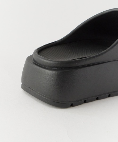 Chick(チック)の「Rubber thick-soled sandals / 厚底サンダル(サンダル・レディース・ブラック/ベージュ/ホワイト・24-24.5/23-23.5)」の15枚目の写真