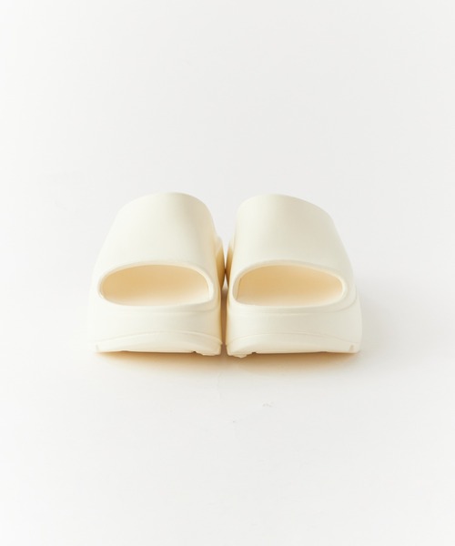 Chick(チック)の「Rubber thick-soled sandals / 厚底サンダル(サンダル・レディース・ブラック/ベージュ/ホワイト・24-24.5/23-23.5)」の4枚目の写真