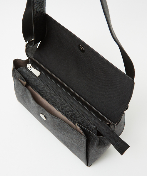 LOWELL things（ロウェル　シングス）の「Stri/レザークロスボディバッグ（ボディバッグ/ウエストポーチ・レディース・ブラック/グレイッシュベージュ/オレンジ・フリー）」の18枚目の写真