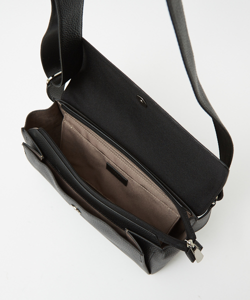 LOWELL things（ロウェル　シングス）の「Stri/レザークロスボディバッグ（ボディバッグ/ウエストポーチ・レディース・ブラック/グレイッシュベージュ/オレンジ・フリー）」の19枚目の写真