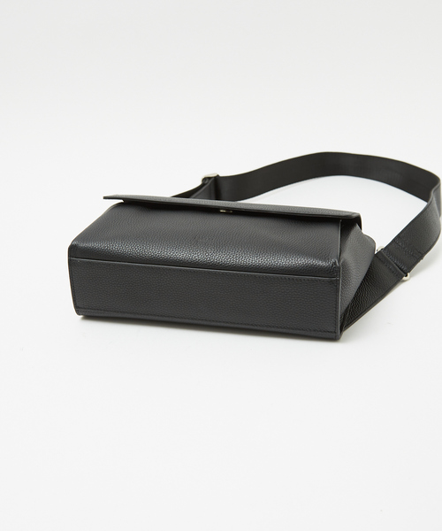 LOWELL things（ロウェル　シングス）の「Stri/レザークロスボディバッグ（ボディバッグ/ウエストポーチ・レディース・ブラック/グレイッシュベージュ/オレンジ・フリー）」の21枚目の写真