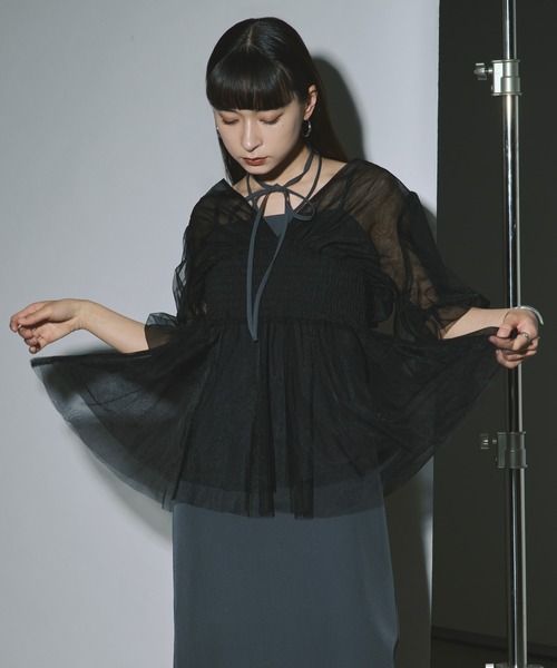 Ezick(エジック)の「Tulle layered ボリューム袖プルオーバー(その他トップス・レディース・ブラック/ワインレッド/グレー・FREE)」の1枚目の写真