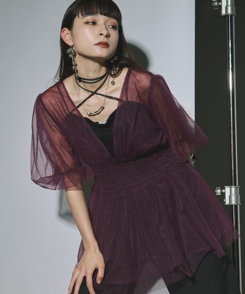 Ezick(エジック)の「Tulle layered ボリューム袖プルオーバー(その他トップス・レディース・ブラック/ワインレッド/グレー・FREE)」の3枚目の写真