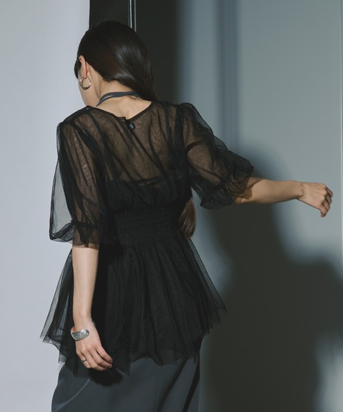 Ezick(エジック)の「Tulle layered ボリューム袖プルオーバー(その他トップス・レディース・ブラック/ワインレッド/グレー・FREE)」の7枚目の写真