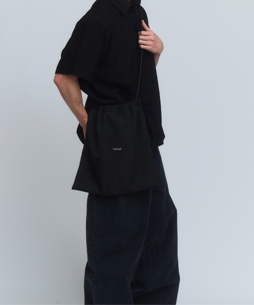 黒 ナイロン ボディバッグ　クレ　cle FLEX NYLON PURSE（ショルダーバッグ）｜THE CLE（ザクレ）の