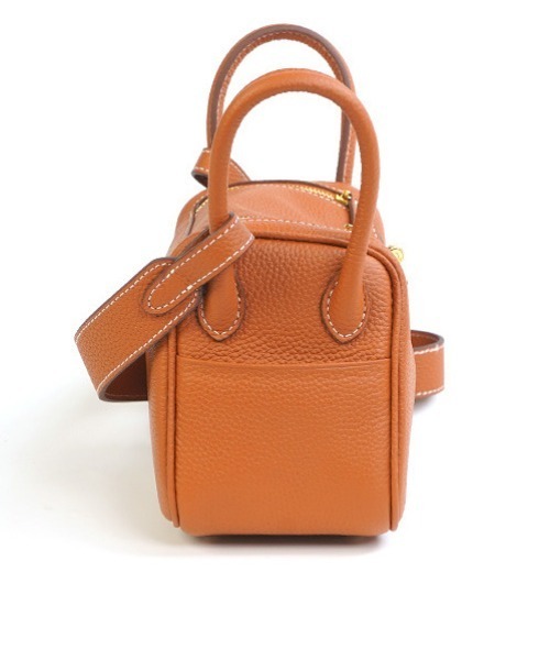 NiiNa(ニーナ)の「【 NiiNa / ニーナ 】高品質牛革2wayスクエアショルダーキャットバッグ(ショルダーバッグ・レディース・グレイッシュベージュ/ブラック/ブルー/ダークブラウン/ブラウン/ホワイト・FREE)」の12枚目の写真