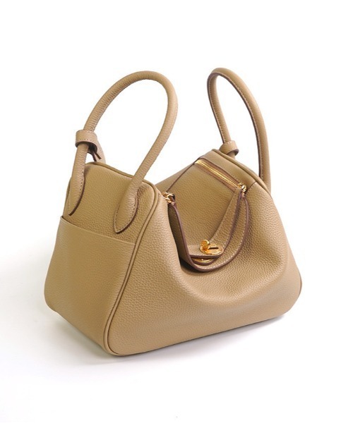 NiiNa(ニーナ)の「【 NiiNa / ニーナ 】高品質牛革2wayスクエアショルダーキャットバッグ(ショルダーバッグ・レディース・グレイッシュベージュ/ブラック/ブルー/ダークブラウン/ブラウン/ホワイト・FREE)」の17枚目の写真