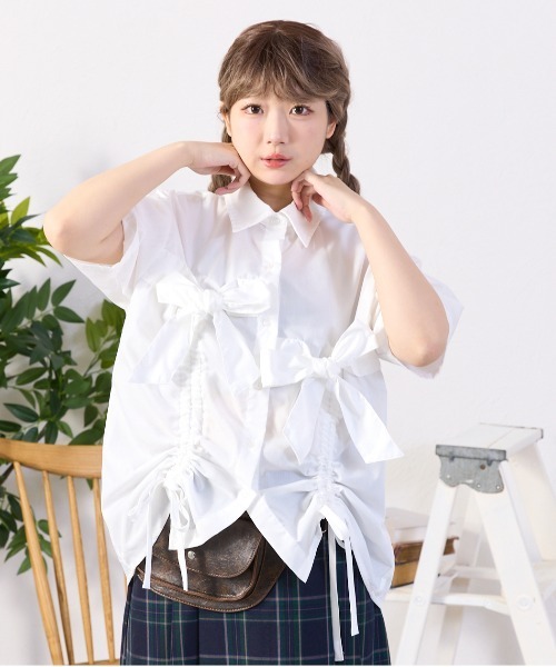 kutir（クティール）の「半袖アソートドロストリボンシャツ（シャツ/ブラウス・レディース・ボルドー/ベージュ/ライトブルー/オフホワイト/チャコールグレー・FREE）」の6枚目の写真