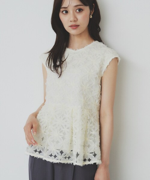 WEB限定】チュール刺繍ぺプラムベスト