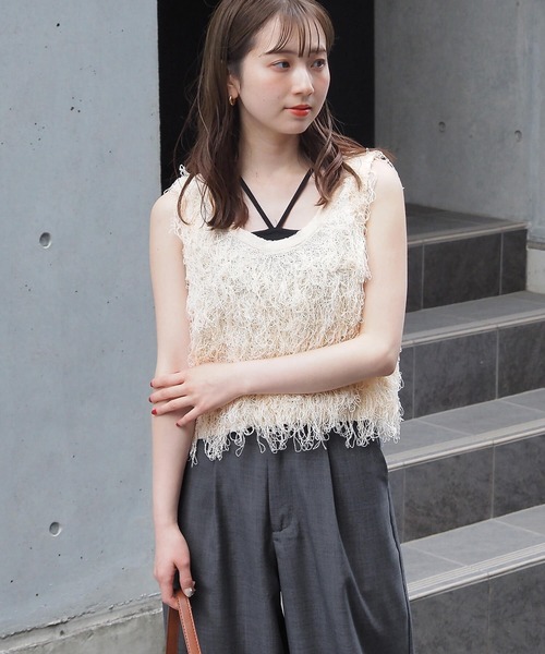 tiptop(ティップトップ)の「ループフリンジ2wayベスト(ベスト・レディース・アイボリー/チャコールグレー/ブラウン/レッド・FREE)」の5枚目の写真