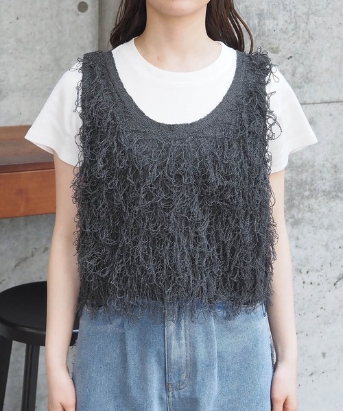 tiptop(ティップトップ)の「ループフリンジ2wayベスト(ベスト・レディース・アイボリー/チャコールグレー/ブラウン/レッド・FREE)」の11枚目の写真