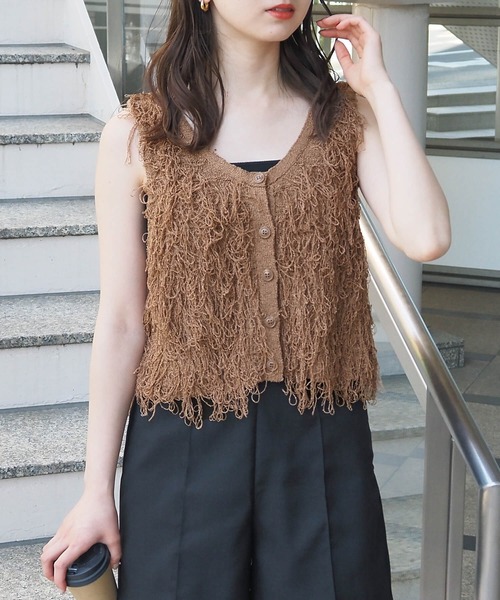 tiptop(ティップトップ)の「ループフリンジ2wayベスト(ベスト・レディース・アイボリー/チャコールグレー/ブラウン/レッド・FREE)」の16枚目の写真