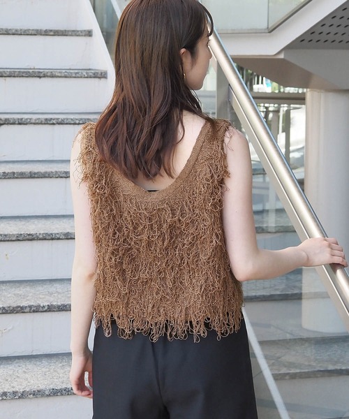 tiptop(ティップトップ)の「ループフリンジ2wayベスト(ベスト・レディース・アイボリー/チャコールグレー/ブラウン/レッド・FREE)」の20枚目の写真