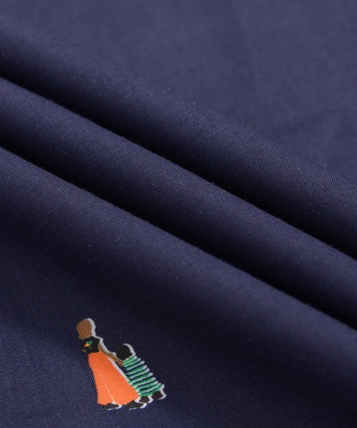 Arnold Palmer（アーノルドパーマー）の「アート総柄 ワンピース（ワンピース・レディース・ネイビー/ベージュ・L/S/M）」の19枚目の写真