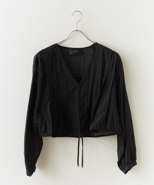 c/est(シーエ)の「c/est/シーエ JORRIE ブラウス 秋物 秋服 2026年秋冬(シャツ/ブラウス・レディース・ブラック/オフホワイト・FREE)」の9枚目の写真