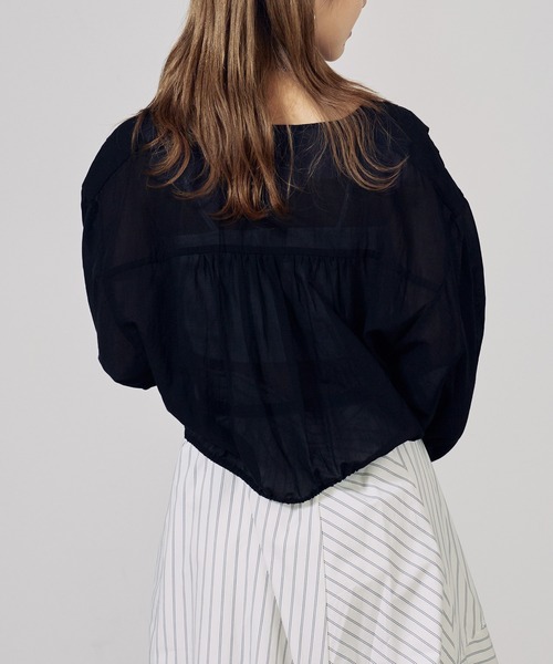 c/est(シーエ)の「c/est/シーエ JORRIE ブラウス 秋物 秋服 2026年秋冬(シャツ/ブラウス・レディース・ブラック/オフホワイト・FREE)」の13枚目の写真