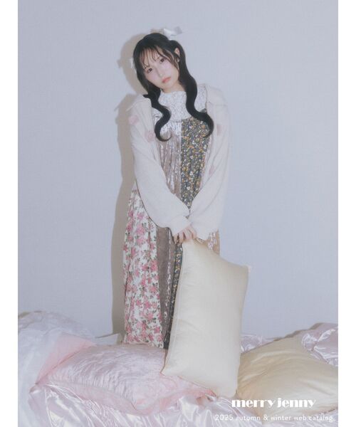 merry jenny（メリージェニー）の「flowerレーストップス（Tシャツ/カットソー・レディース・ブラック/オフホワイト/ピンク・FREE）」の21枚目の写真