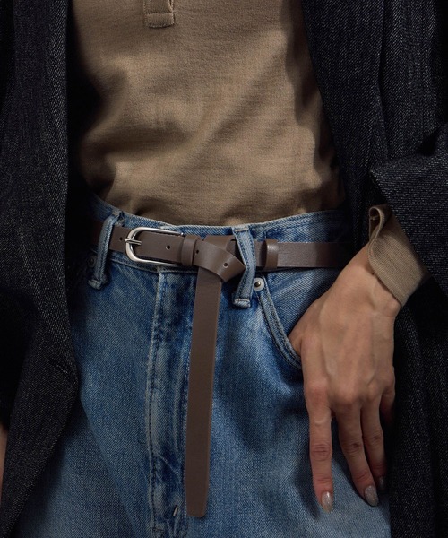 SALON adam et rope'(サロン アダム エ ロペ)の「【W S(ドゥーブル)】レザーオーバルバックルベルト(ベルト・レディース・ブラック/ベージュ系その他・FREE)」の1枚目の写真