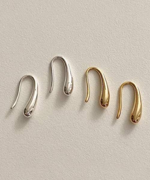yu-ka(ユーカ)の「YU-KA:ドロップフックピアス drop hook pierce(ピアス(両耳用)・レディース・シルバー/ゴールド・FREE)」の3枚目の写真