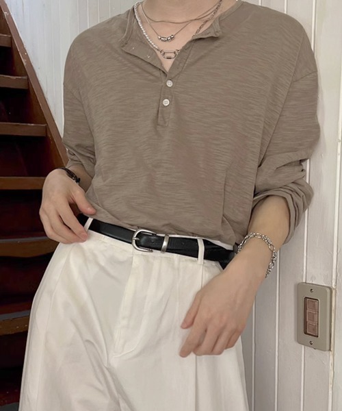 NOWLE（ノウル）の「【NOWLE】コットン スラブ リラックス ヘンリーネック Tシャツ（Tシャツ/カットソー・メンズ・アッシュブラウン/ホワイト/ダークグレー・X-LARGE/LARGE/MEDIUM）」の3枚目の写真