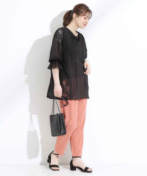 Cutie Blonde（キューティーブロンド）の「【着丈選べる】一枚でこなれ見え サイドレースブラウス（シャツ/ブラウス・レディース・オフホワイト/ブラック・00/11）」の5枚目の写真