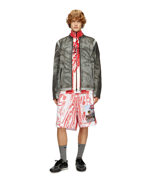 DIESEL(ディーゼル)の「メンズ ショートパンツ P-KURT(その他パンツ・メンズ・レッド・SMALL/LARGE/X-LARGE/MEDIUM/X-SMALL/XX-LARGE)」の2枚目の写真