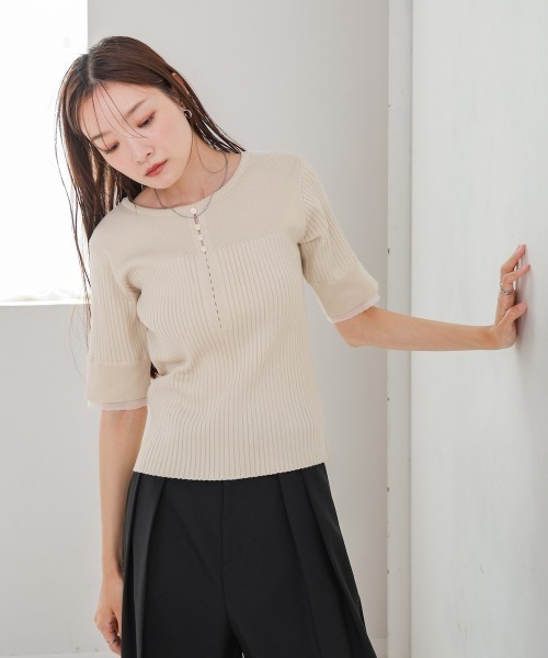Bab(バブ)の「前後2WAYホールデザインニットトップス(Tシャツ/カットソー・レディース・アイボリー/チャコールグレー/ブラウン/レッド・FREE)」の5枚目の写真