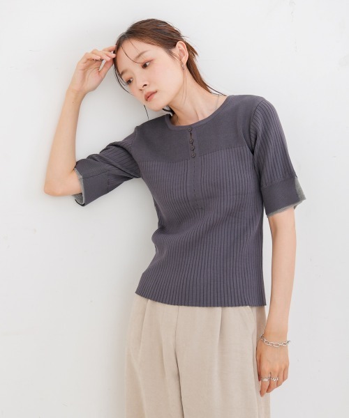 Bab(バブ)の「前後2WAYホールデザインニットトップス(Tシャツ/カットソー・レディース・アイボリー/チャコールグレー/ブラウン/レッド・FREE)」の18枚目の写真