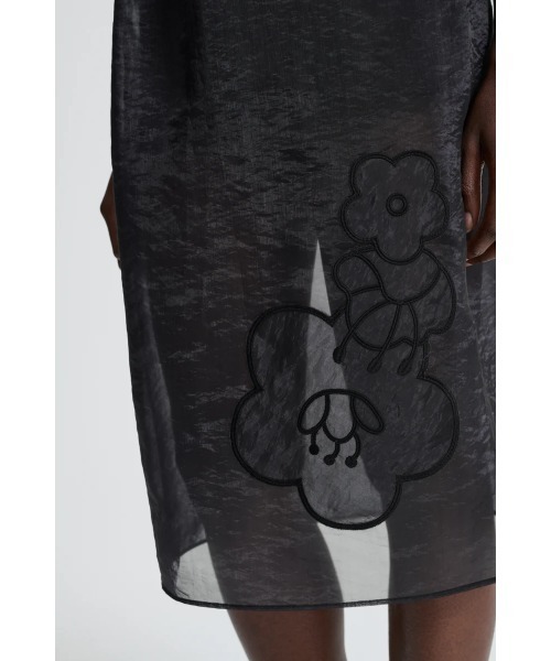 CECILIE BAHNSEN(セシリー バンセン)の「MIDI SKIRT WITH WAIST DRAWSTRING AND EMBROIDERY(スカート・レディース・ブラック・6/8)」の3枚目の写真