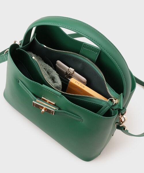 UNTITLED（アンタイトル）の「【追加/新色】エアリーワンハンドルバッグ（ハンドバッグ・レディース・ブラック/グリーン/ライトグレー/サックスブルー/ベージュ・99）」の9枚目の写真