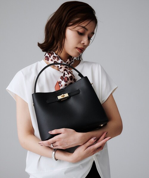 UNTITLED（アンタイトル）の「【追加/新色】エアリーワンハンドルバッグ（ハンドバッグ・レディース・ブラック/グリーン/ライトグレー/サックスブルー/ベージュ・99）」の15枚目の写真