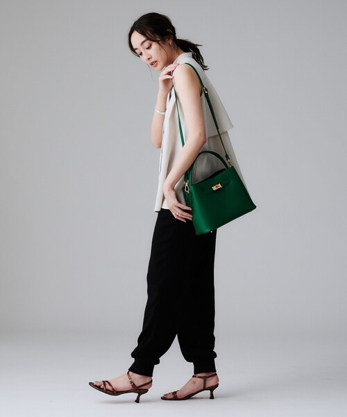 UNTITLED（アンタイトル）の「【追加/新色】エアリーワンハンドルバッグ（ハンドバッグ・レディース・ブラック/グリーン/ライトグレー/サックスブルー/ベージュ・99）」の18枚目の写真